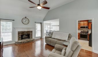 646 Forest Pine Dr, Ball Ground, GA 30107