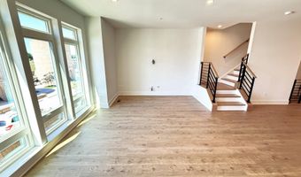 33 LOWER SERVICE Ct NW, Washington, DC 20001