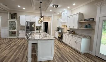 1867 Locust Grove Rd, Batesville, AR 72501