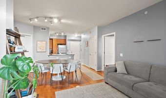 1021 N GARFIELD St 517, Arlington, VA 22201