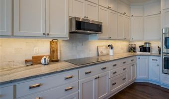 1038 Lake Viking Ter, Altamont, MO 64620
