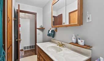 1227 5th St, St. Paul Park, MN 55071