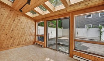236 Elm St, Albany, NY 12202