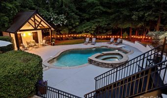 2207 Trapper Ct, Charlotte, NC 28270
