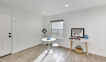 1011 Wesley Ln, Algonquin, IL 60102