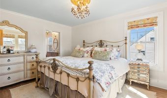 59 Purdy Ln, Amityville, NY 11701