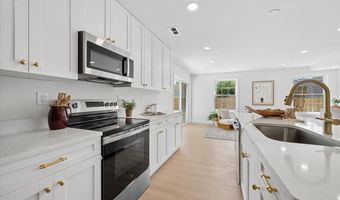 2807 BARBERRY Ln, Bowie, MD 20715