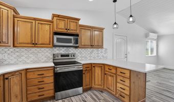 680 Bedford Dr, Chubbuck, ID 83202