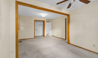 701 Shawnee Dr, Angola, IN 46703