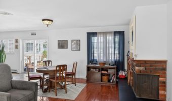 20 Bayview Ln, Amityville, NY 11701