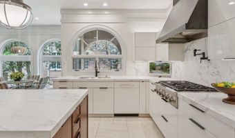 10036 CHARTWELL MANOR Ct, Potomac, MD 20854
