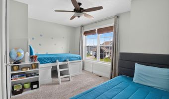 2706 Kingston Dr, Ames, IA 50010