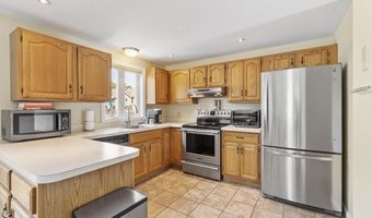 55 Littleton Rd 23A, Ayer, MA 01432