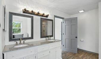 7961 Thornberry Ct, Avon, IN 46123
