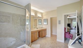 5518 LUMINAR POINTE Ln, Apollo Beach, FL 33572
