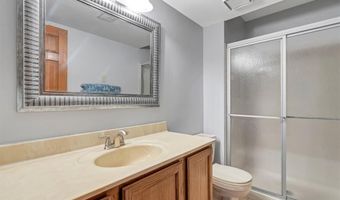 1308 Holgate Dr G5, Ballwin, MO 63021