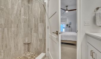 570 Linden Dr 104, Arnolds Park, IA 51331