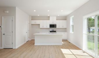 1 Dahlia Ct, Bayville, NJ 08721