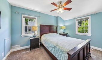 3724 2ND St S, Arlington, VA 22204