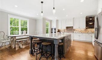 180 Laurel Ridge Ln, Ball Ground, GA 30107