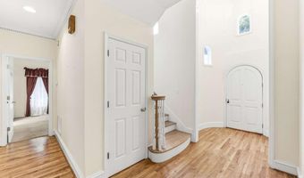 372 Woodhaven Dr, Athens, GA 30606