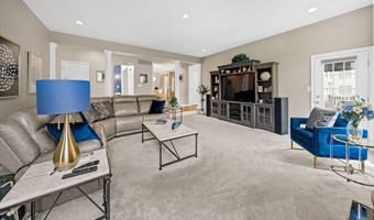 33 WATERTON Dr, Bear, DE 19701