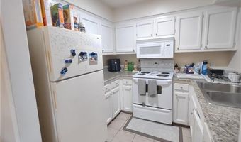 5131 NICHOLSON Dr B12, Baton Rouge, LA 70820