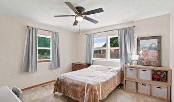 1306 Porter Ave, Aurora, MO 65605