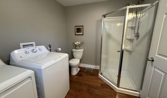 56 Cemetery Rd, Arlington, VT 05250
