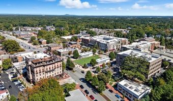 260 Briscoe Way, Alpharetta, GA 30009