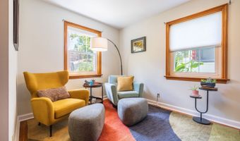 47 Sunnyside Dr, Athens, OH 45701