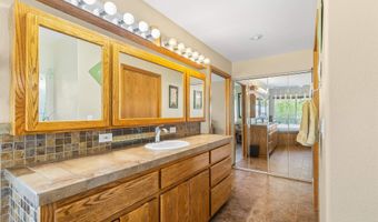 11056 Snake River Rd, Asotin, WA 99402