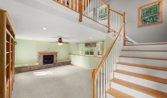 16 Lake St, Burlington, CT 06013