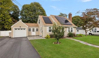 22 Franconia Dr, Cranston, RI 02920