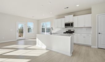 738 N Iron Hill St, Boiling Springs, SC 29316