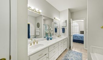 70 Morgan Dr, Austin, AR 72007