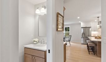 42 Hillside Ave, Bedford, MA 01730