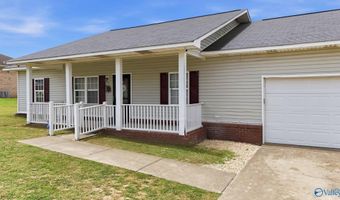 135 Shaw St, Albertville, AL 35950