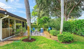 481 Forestview Dr, Atlantis, FL 33462