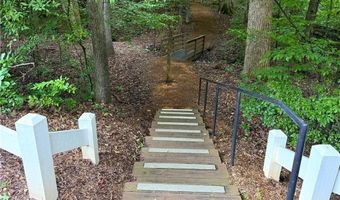 2555 Milford Ln, Alpharetta, GA 30009