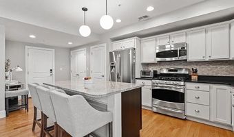855 Lagrange St 7, Boston, MA 02132