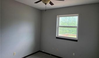 1421 S 6th St, Atchison, KS 66002