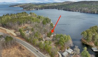 20 Boat Cove Rd, Alton, NH 03810