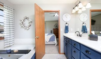 3505 NW 80th Ln, Ankeny, IA 50023