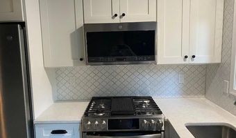 3372 GUNSTON, Alexandria, VA 22302