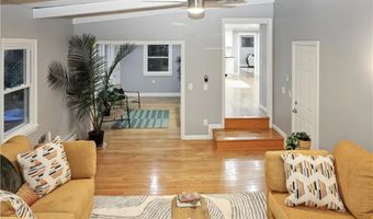 123 Stone Gate Dr, North Kingstown, RI 02852