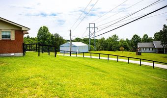 29 Left Fork Bear Track Rd, Beattyville, KY 41311