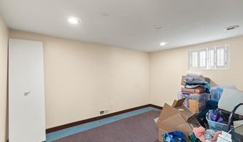 23 Warren St, Beverly, MA 01915