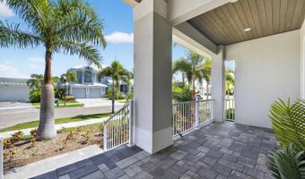 614 Pinckney Dr, Apollo Beach, FL 33572