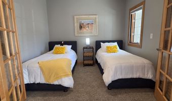 14 Iowa St A3, Arnolds Park, IA 51331